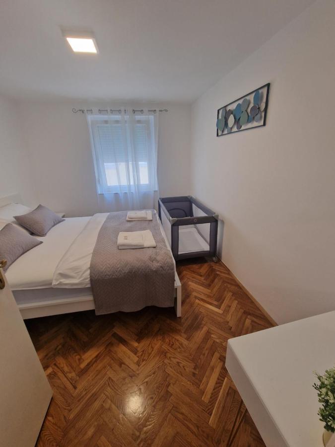 Goya - Selce Apartamento Exterior foto